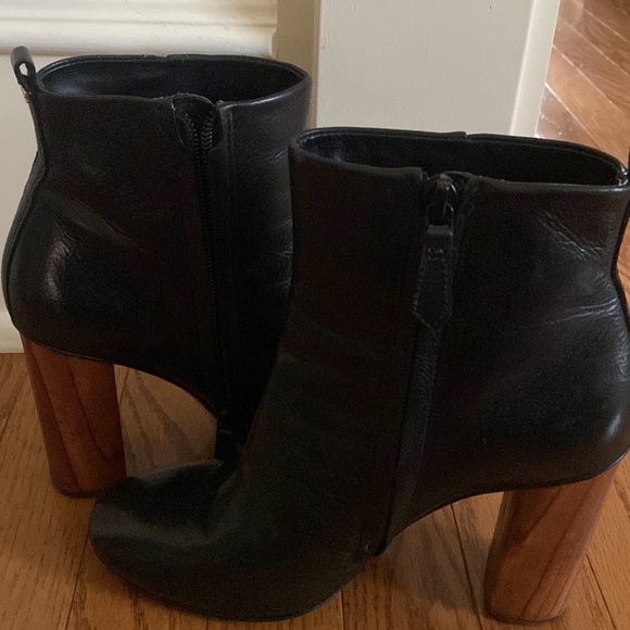 Tory Burch black leather booties. - Picture 3 of 8